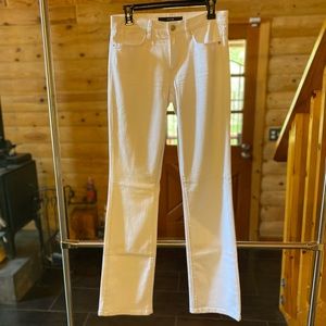 White joe jeans